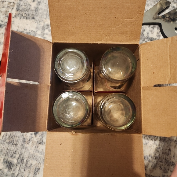 Vtg Christmas by Carlton Holiday Glass Set - Picture 2 of 3